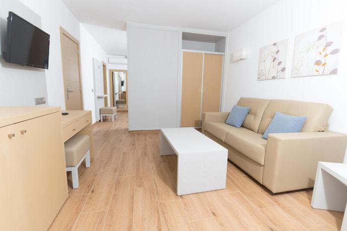 Imagen general del Hotel HL Rio Playa Blanca. Foto 14