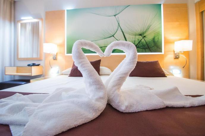 Imagen de la habitación del Hotel HL Sahara Playa. Foto 10