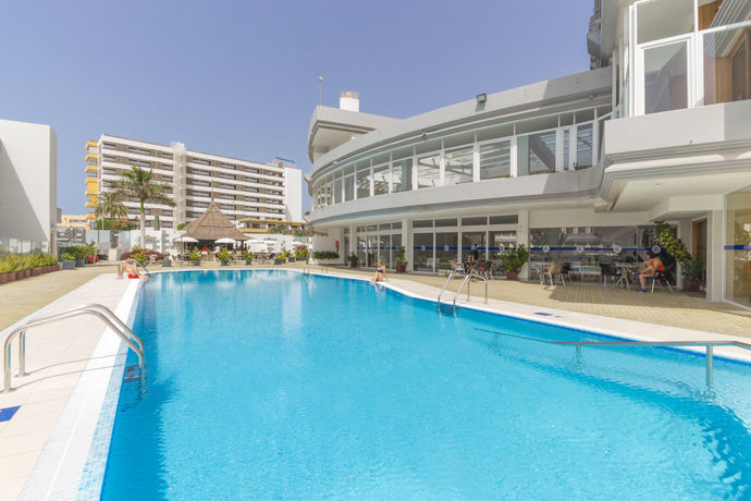 Imagen de la piscina del Hotel HL Suitehotel Playa del Inglés. Foto 29