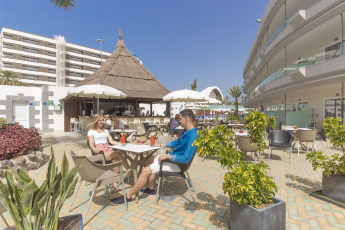 Imagen del bar/restaurante del Hotel HL Suitehotel Playa del Inglés. Foto 7