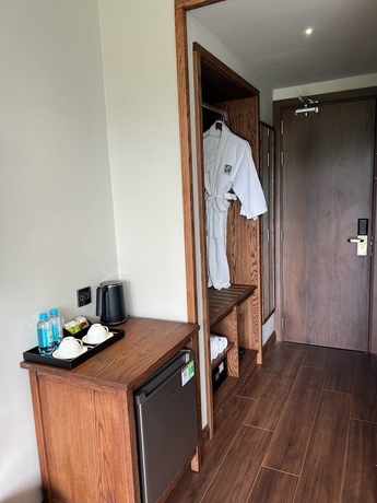 Imagen de la habitación del Hotel HLS Dalat Lodge. Foto 7
