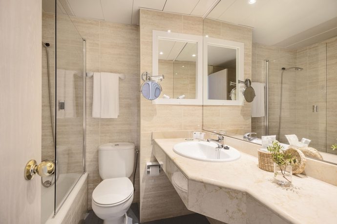 Imagen de la habitación del Hotel HM Isabela - Adults Only. Foto 16