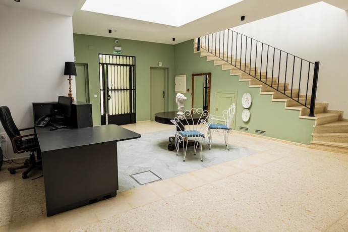 Imagen de los interiores del Hotel HN Salteras. Foto 15