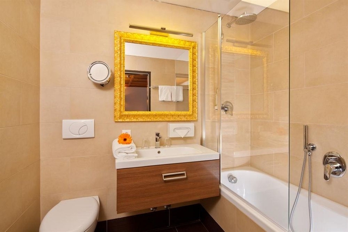 Imagen de la habitación del Hotel HOCHEDER. Foto 8