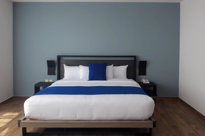 Imagen de la habitación del Hotel HOH. Foto 9