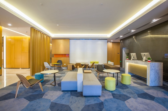 Imagen de los interiores del Hotel HOLIDAY INN EXPRESS BENGBU DOWNTOWN. Foto 15