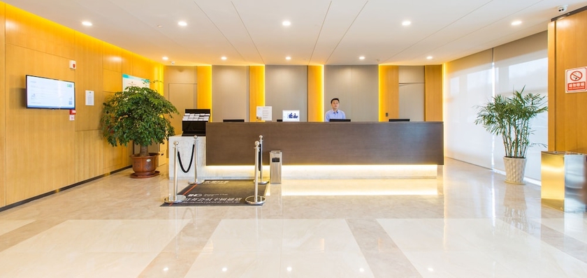 Imagen de los interiores del Hotel HOLIDAY INN EXPRESS BENGBU DOWNTOWN. Foto 17