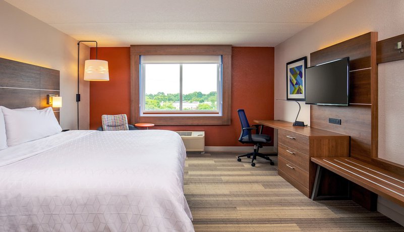 Imagen de la habitación del Hotel HOLIDAY INN EXPRESS CHESAPEAKE NORFOLK. Foto 5