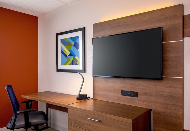 Imagen de la habitación del Hotel HOLIDAY INN EXPRESS CHESAPEAKE NORFOLK. Foto 8