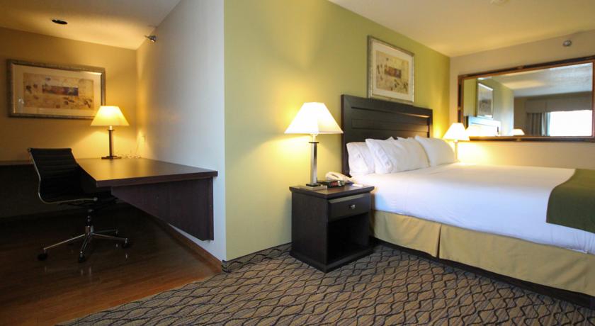 Imagen de la habitación del Hotel HOLIDAY INN EXPRESS CHICAGO-LIBERTYVILLE. Foto 13