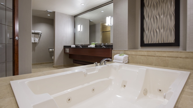 Imagen de la habitación del Hotel HOLIDAY INN EXPRESS HOTEL and SUITES SHERWOOD PARK EDMONTON AREA. Foto 19