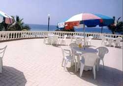 Imagen de los exteriores del Hotel HOLIDAY INN. Foto 6