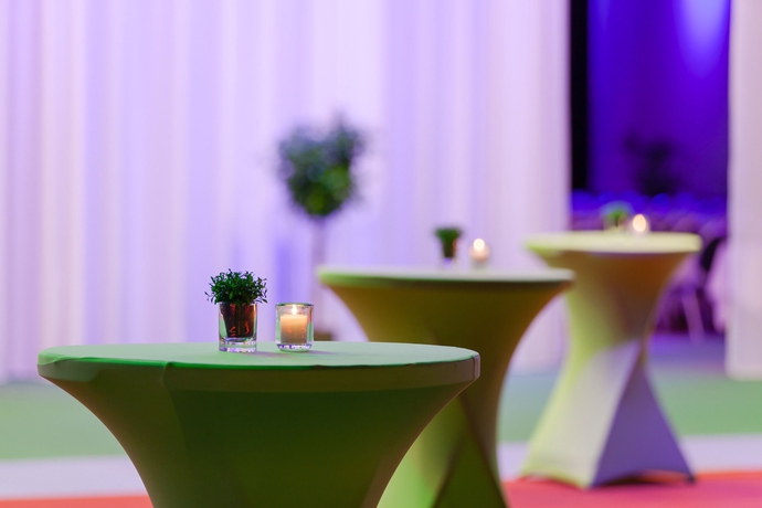 Imagen del bar/restaurante del Hotel HOLIDAY INN LEIDEN. Foto 2