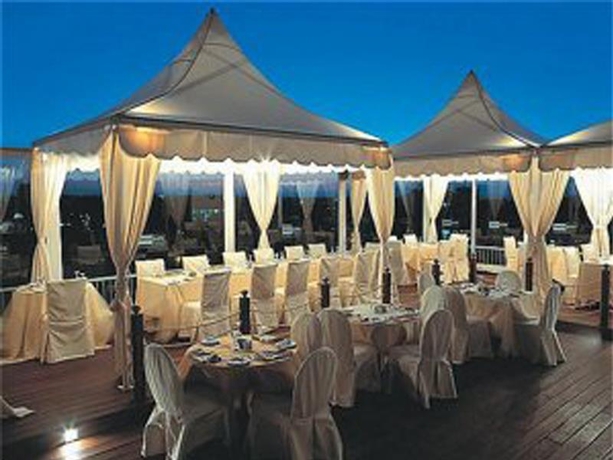 Imagen general del Hotel HOLIDAY INN, NICOSIA. Foto 12