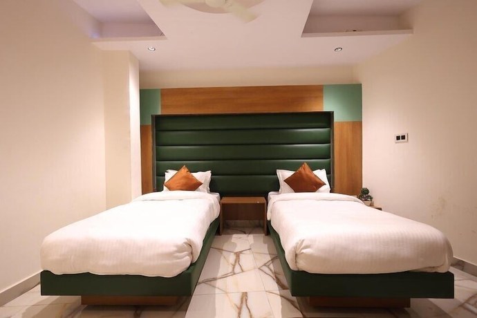 Imagen de la habitación del Hotel HOMANSH GALAXY HOTEL. Foto 8