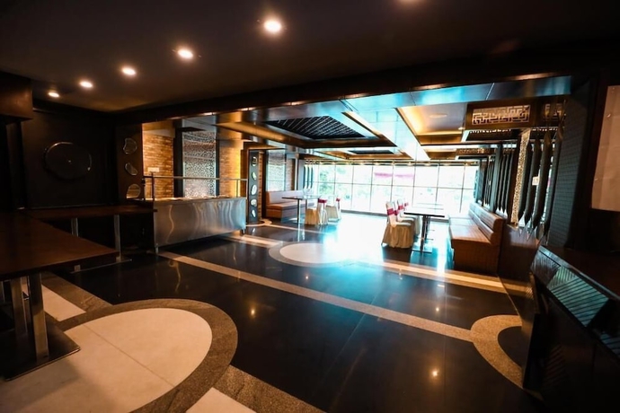 Imagen de los interiores del Hotel HOMANSH GALAXY HOTEL. Foto 10