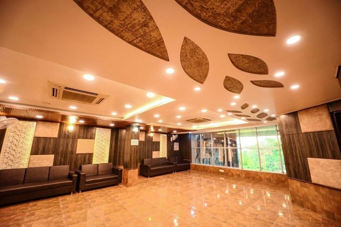 Imagen de los interiores del Hotel HOMANSH GALAXY HOTEL. Foto 14