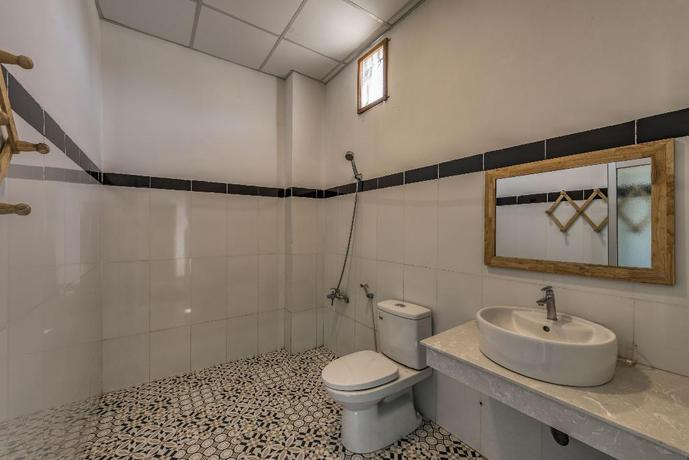 Imagen de la habitación del Hotel HON BA LAGI BEACH RESORT. Foto 4