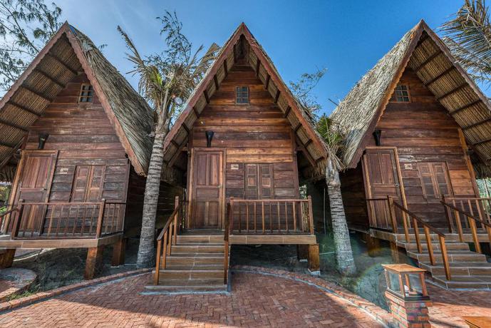 Imagen de la habitación del Hotel HON BA LAGI BEACH RESORT. Foto 9