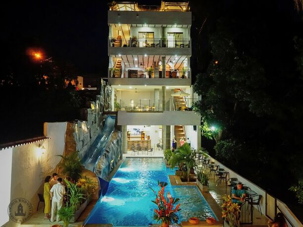 Imagen general del Hotel HONDA COLONIAL MAGDALENA RESORT. Foto 11