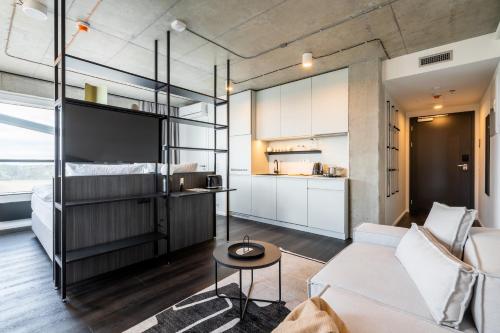 Imagen general del Hotel HONEST Ricany. Foto 1