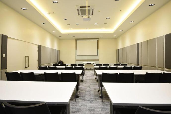 Imagen de los interiores del Hotel HOP INN HOTEL TOMAS MORATO QUEZON CITY. Foto 17