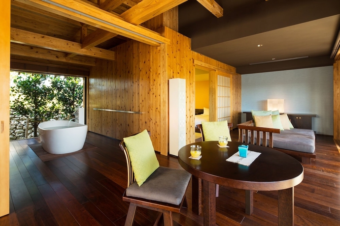 Imagen de la habitación del Hotel HOSHINOYA Taketomi Island. Foto 3