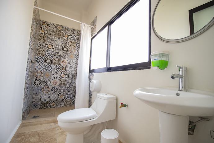 Imagen de la habitación del Hotel HOSTAL 170. Foto 12