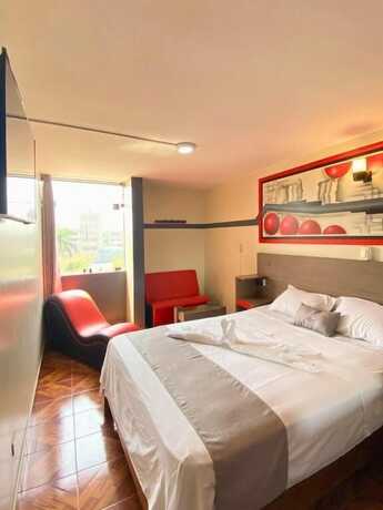 Imagen de la habitación del Hotel HOSTAL BERMUDAS. Foto 4