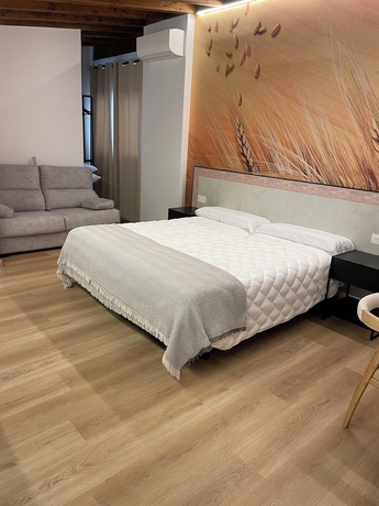 Imagen de la habitación del Hotel HOSTAL BOUTIQUE CAZORLA BAKERY. Foto 4