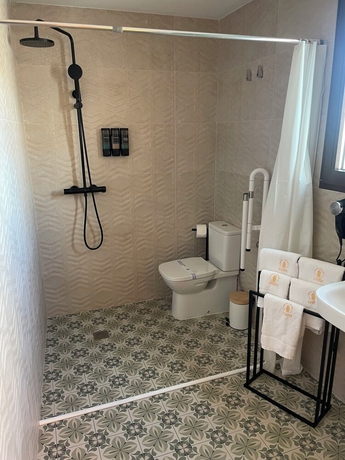 Imagen de la habitación del Hotel HOSTAL BOUTIQUE CAZORLA BAKERY. Foto 15