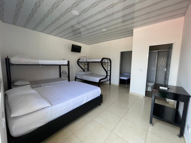 Imagen de la habitación del Hotel HOSTAL EL PARAISO DE GAIRA. Foto 10