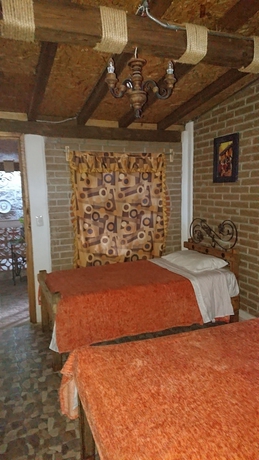 Imagen de la habitación del Hotel HOSTAL EL REFUGIO. Foto 5