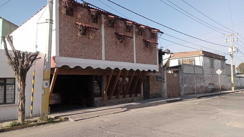 Imagen general del Hotel HOSTAL EL REFUGIO. Foto 2
