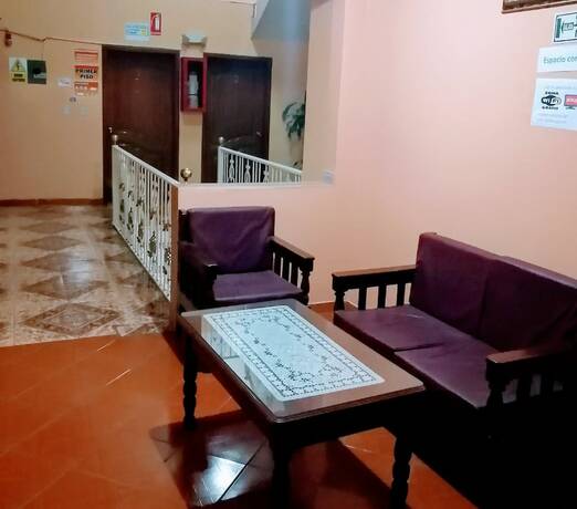 Imagen general del Hotel HOSTAL GAVIOTA DEL SUR TRES. Foto 3