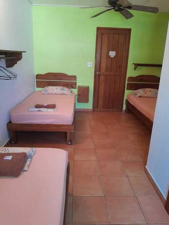 Imagen general del Hotel HOSTAL HANSI BOCAS TOWN. Foto 1