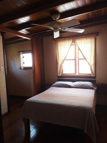 Imagen de la habitación del Hotel HOSTAL HANSI BOCAS TOWN. Foto 9