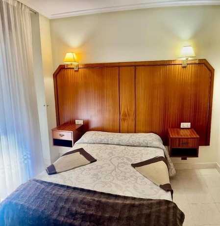 Imagen de la habitación del Hotel HOSTAL LA CUBANA. Foto 4
