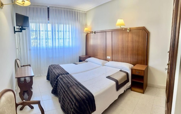 Imagen de la habitación del Hotel HOSTAL LA CUBANA. Foto 8