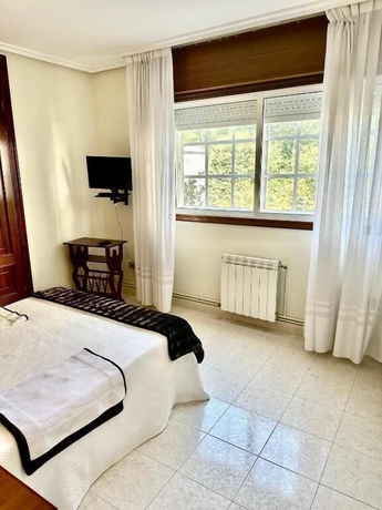 Imagen de la habitación del Hotel HOSTAL LA CUBANA. Foto 11