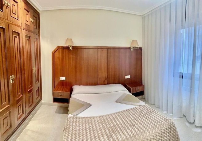 Imagen de la habitación del Hotel HOSTAL LA CUBANA. Foto 12
