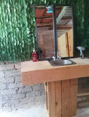 Imagen de la habitación del Hotel HOSTAL LEDEZTRUS. Foto 16
