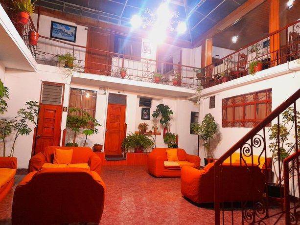 Imagen de los interiores del Hotel HOSTAL MONARCA. Foto 9