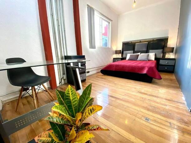 Imagen de la habitación del Hotel HOSTAL REFORMA. Foto 15