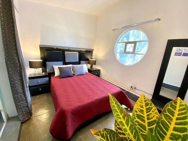 Imagen de la habitación del Hotel HOSTAL REFORMA. Foto 18