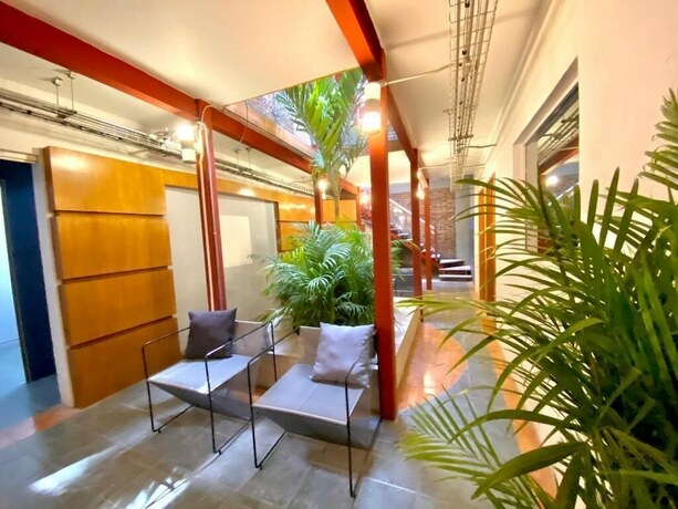 Imagen general del Hotel HOSTAL REFORMA. Foto 13