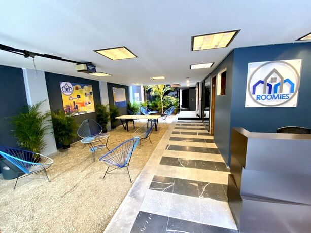 Imagen general del Hotel HOSTAL ROMA - CIBELES. Foto 11