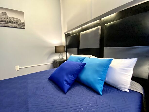 Imagen general del Hotel HOSTAL ROMA - CIBELES. Foto 13