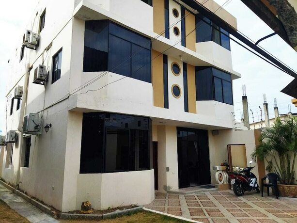 Imagen general del Hotel HOSTAL SAN MARINO. Foto 12