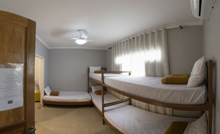 Imagen de la habitación del Hotel HOSTEL DINIZ. Foto 12